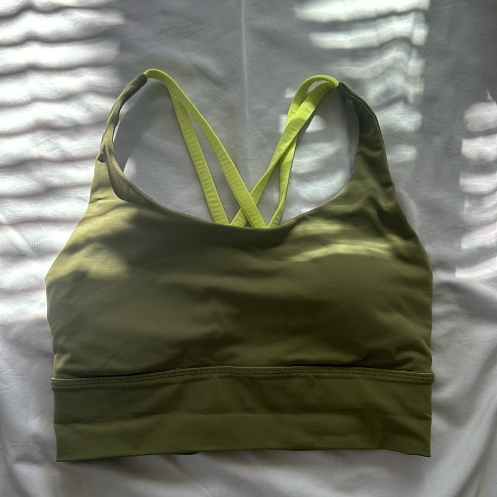 Lululemon sports bra